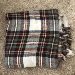 Huge blanket scarf